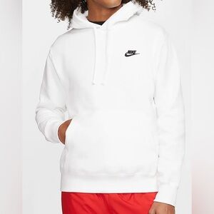 Nike Sportswear Club Fleece
Pullover Hoodie